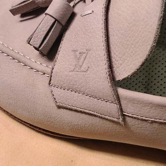 Louis Vuitton loafers- 100% Authentic - Picture 5 of 10